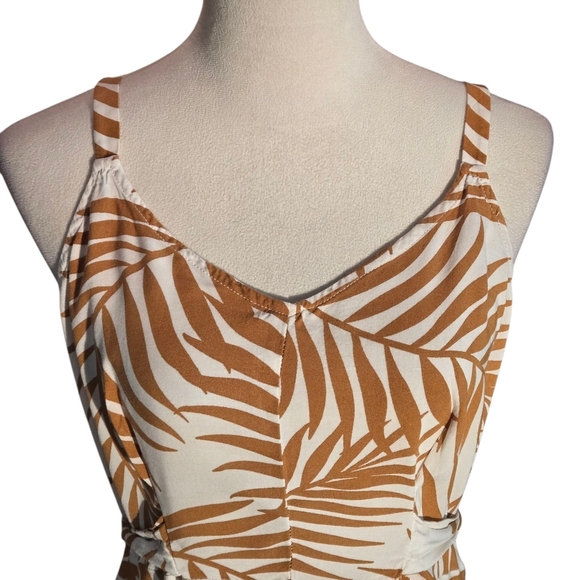 Vince Camuto Tropical Print Sleeveless Dress Maxi Taupe & White Women's M - FLAW - Picture 4 of 11